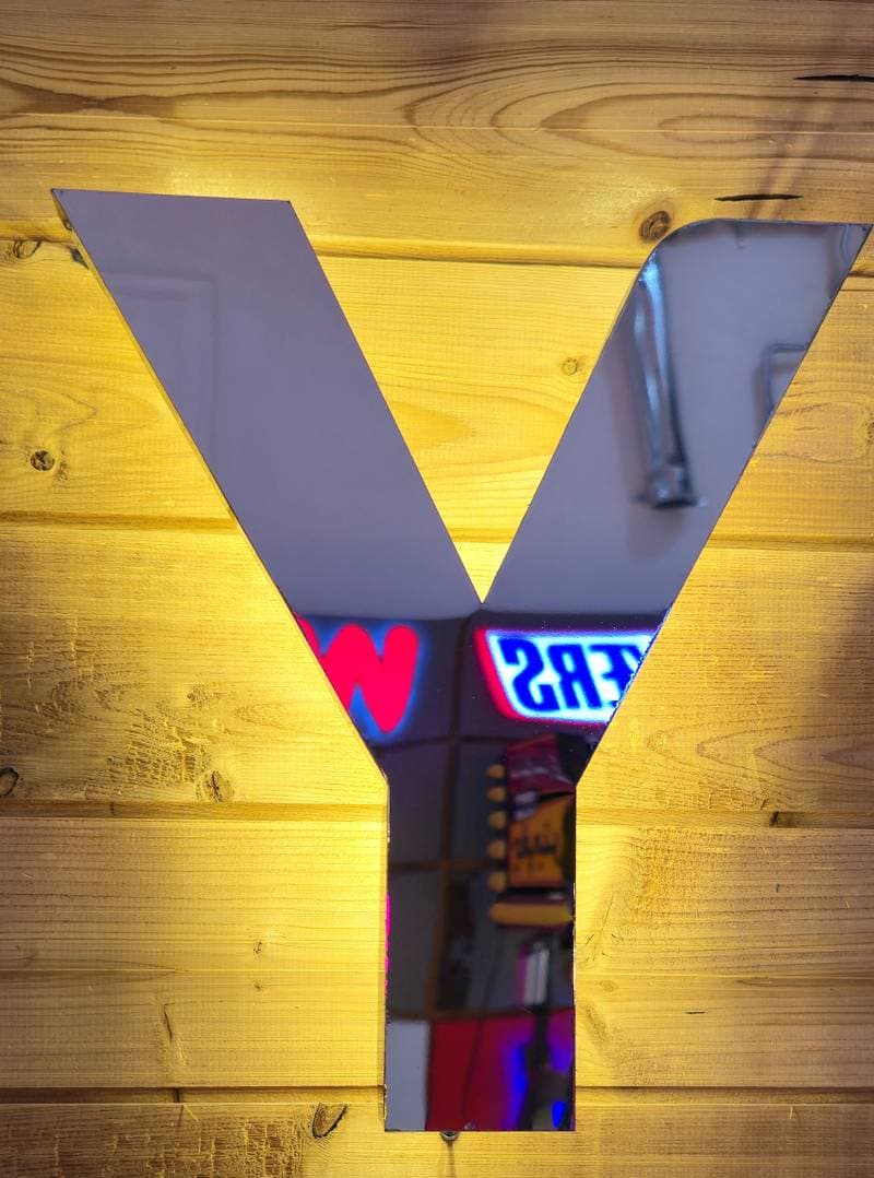 حروف برجسته استیل با پایه 